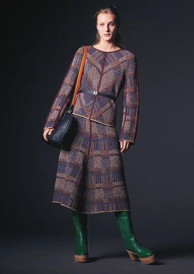 Look 16